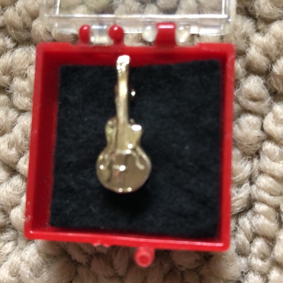 gold tone guitar pin - Picture 2 of 9